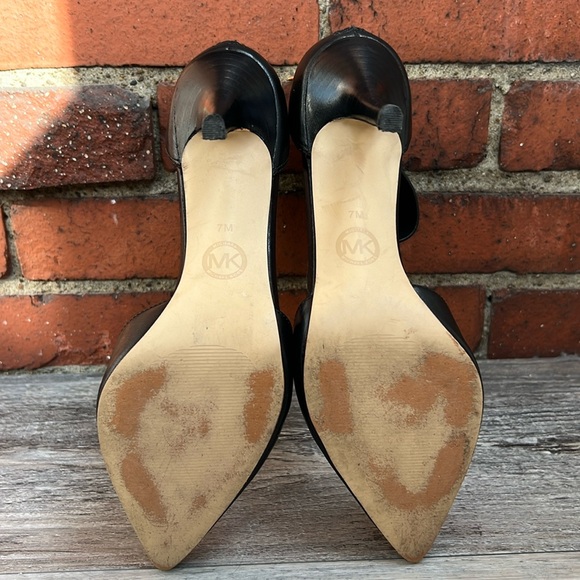 MICHAEL Michael Kors Leather Heels - Picture 12 of 16